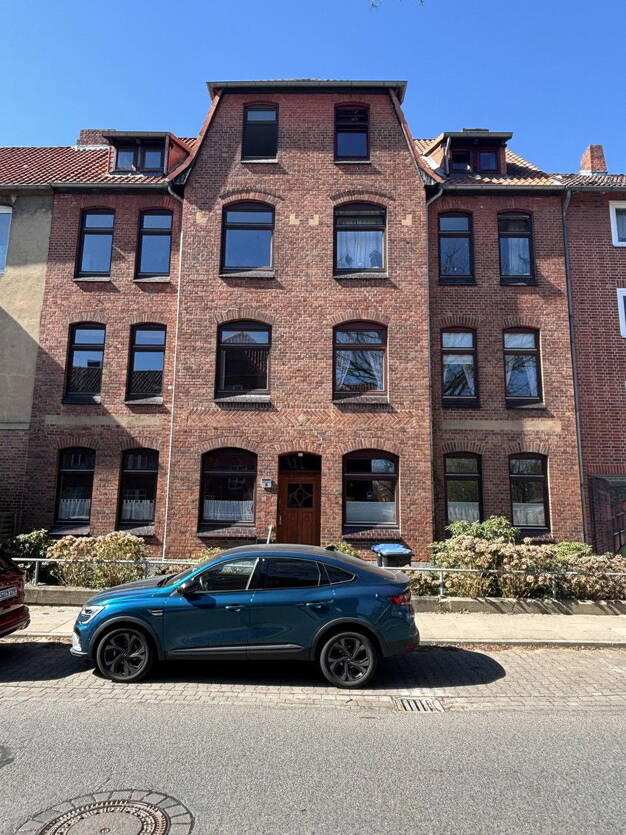 Wohnung zum Kauf provisionsfrei 175.000 € 2,5 Zimmer 65 m² Dachgeschoss, 3. Geschoss Henningstraße 14 Schützenplatz Lüneburg 21337