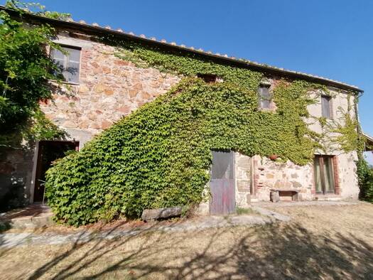 Bauernhaus zum Kauf 450.000 € 8 Zimmer 156 m² 140.000 m² Grundstück Sorano