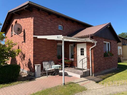 Doppelhaushälfte zum Kauf 429.000 € 7 Zimmer 184 m² 2.774 m² Grundstück Landin Schwedt/Oder 16303