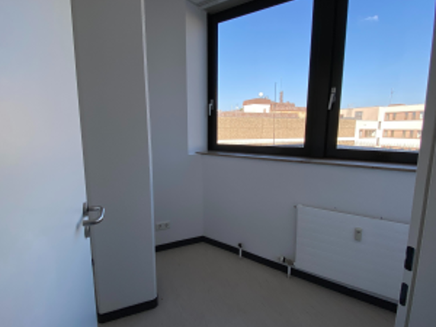 Bürofläche zur Miete 10 € teilbar ab 131 m² Steinbühl Nürnberg 90459