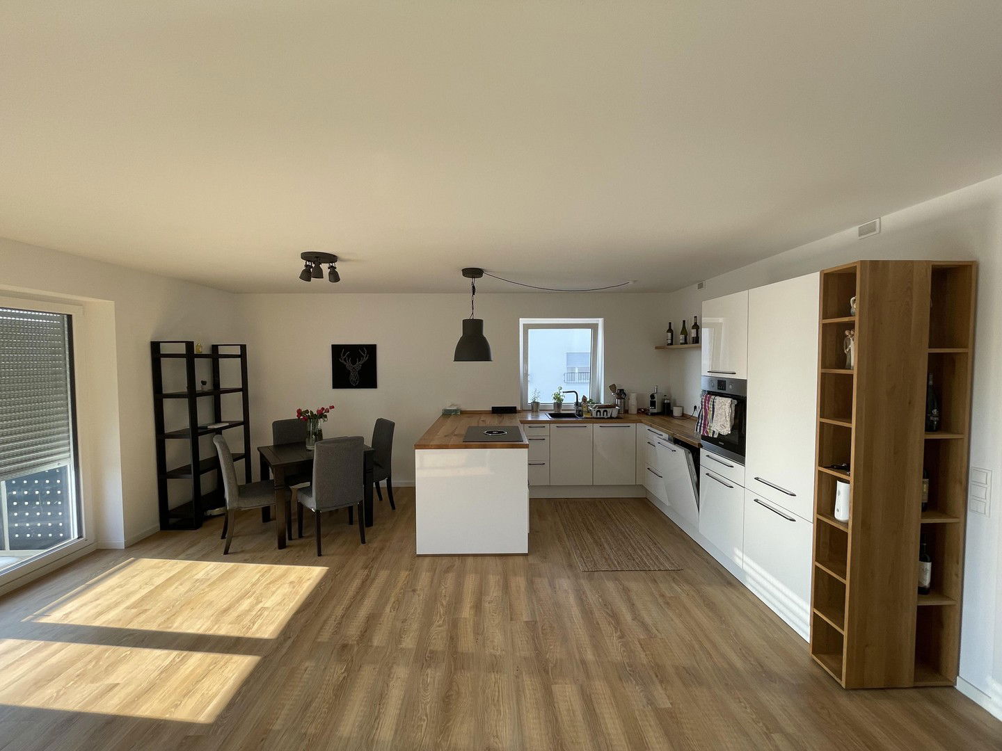 Wohnung zur Miete 795 € 3 Zimmer 83 m²<br/>Wohnfläche 1.<br/>Geschoss 01.02.2025<br/>Verfügbarkeit Mühlenweg 13 Iphofen Iphofen 97346