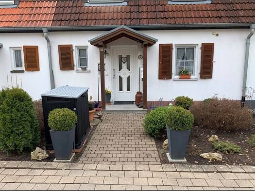 Reihenmittelhaus zum Kauf 425.000 € 5 Zimmer 128 m² 247 m² Grundstück Dinkelsbühl 91550