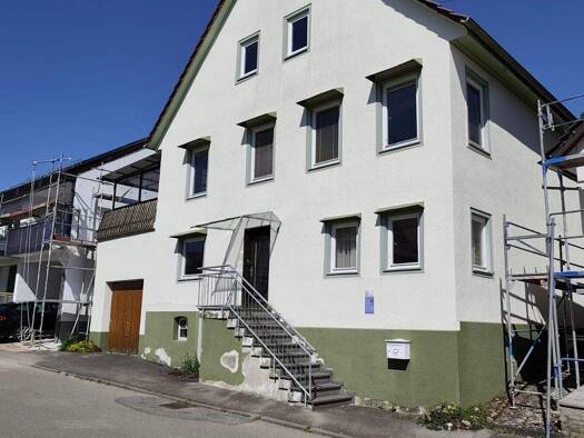 Haus zur Versteigerung 104.900 € 7 Zimmer 141 m² 1.054 m² Grundstück frei ab sofort Jungingen 72417