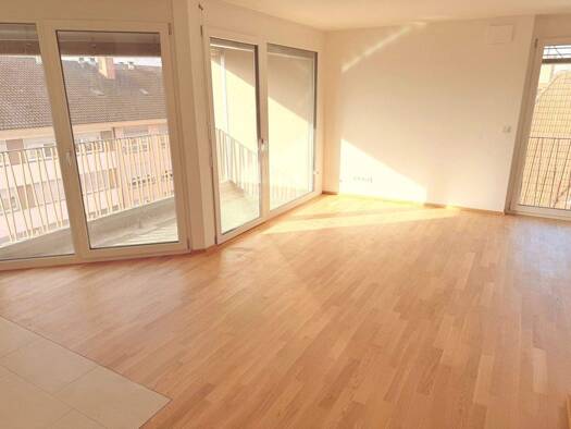 Wohnung zur Miete - Erstbezug 1.300 € 3 Zimmer 93,2 m² 1. Geschoss frei ab 01.05.2026 Hauptstraße 4-8 Singen 78224