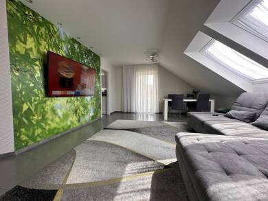 Wohnung zum Kauf 285.000 € 3 Zimmer 81 m² Dachgeschoss, 2. Geschoss Renningen Renningen 71272
