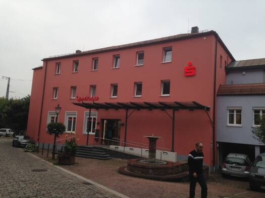 Wohnung zur Miete 611 € 4 Zimmer 101,9 m² 2. Geschoss frei ab 01.10.2026 Gemünden Gemünden am Main 97737