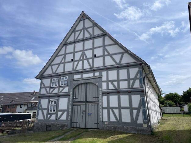 Einfamilienhaus zum Kauf 89.000 € 4 Zimmer 113 m² 895 m² Grundstück Niedermeiser Liebenau 34396