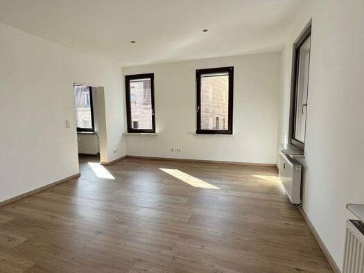 Wohnung zur Miete 890 € 3 Zimmer 75 m² 1. Geschoss frei ab sofort Zirndorf 90513