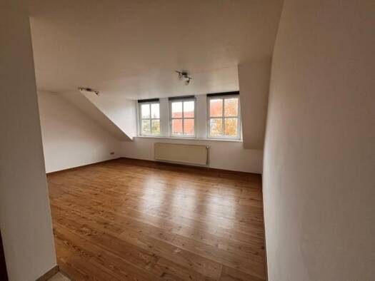 Wohnung zur Miete 372 € 2 Zimmer 57 m² 3. Geschoss Mittelstraße 18 Oschersleben Oschersleben 39387