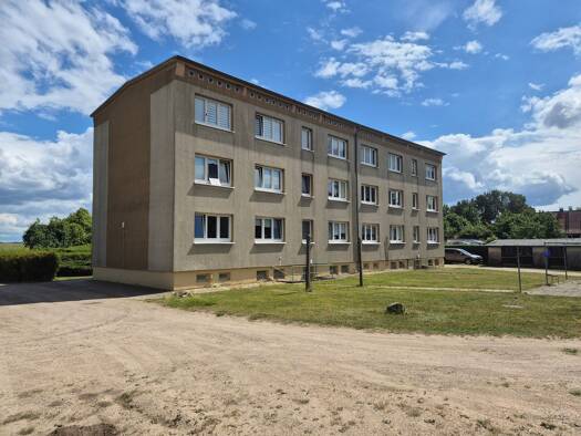 Wohnung zum Kauf 22.500 € 33 m² frei ab sofort Grünow Grünow 17237