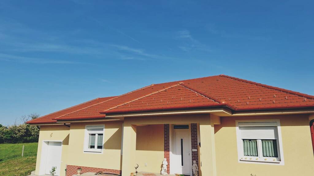 Bungalow zum Kauf 325.000 € 3 Zimmer 110 m² 1.400 m² Grundstück Dunabogdany 2023