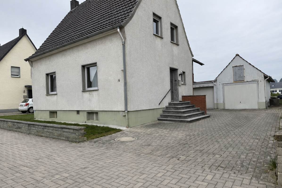 Immobilie in Lippetal - Großzügiges Zweifamilienhaus mit weitläufigem Garten - Bild 2