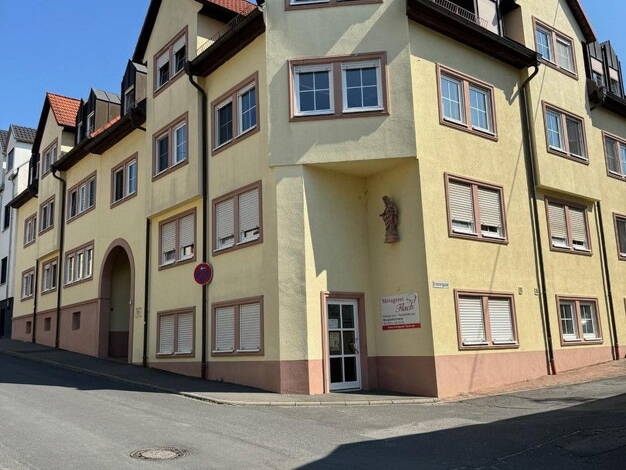 Wohn- und Geschäftshaus zum Kauf provisionsfrei als Kapitalanlage geeignet 1.489.000 € 1.001 m² 524 m² Grundstück Greußenheim 97259