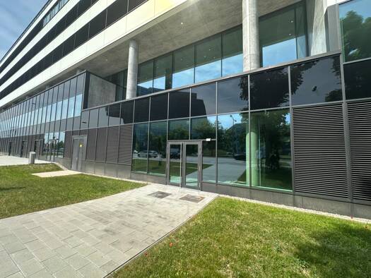 Laden zur Miete 16 € Wien 1210