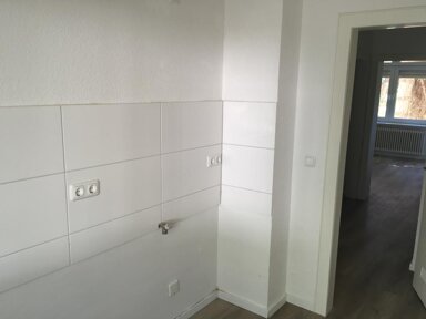 Wohnung zur Miete 479 € 2 Zimmer 50 m² 2. Geschoss frei ab 13.01.2025 Hohenzollernstraße 318 Eicken Mönchengladbach 41063