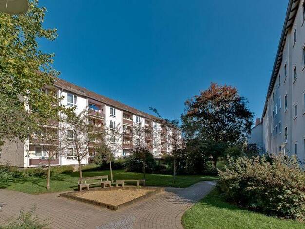 Wohnung zur Miete 482 € 2 Zimmer 54,8 m² 3. Geschoss frei ab 16.09.2026 Schefflerstraße 17 Braunschweig Viewegsgarten - Bebelhof 38126