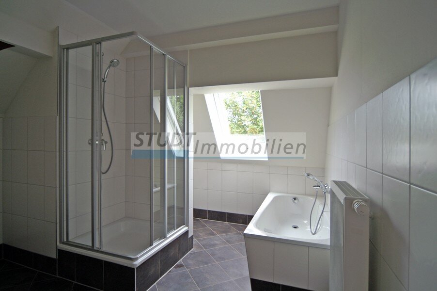 Mehrfamilienhaus zum Kauf als Kapitalanlage geeignet 1.950.000 € 30 Zimmer 905,2 m²<br/>Wohnfläche 1.077 m²<br/>Grundstück Eutritzsch Leipzig 04129