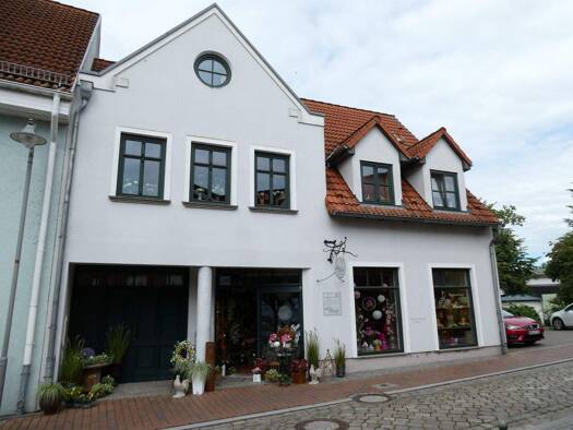 Stadthaus zum Kauf 325.000 € 5 Zimmer 130 m² 222 m² Grundstück frei ab 01.03.2026 Ueckermünde 17373