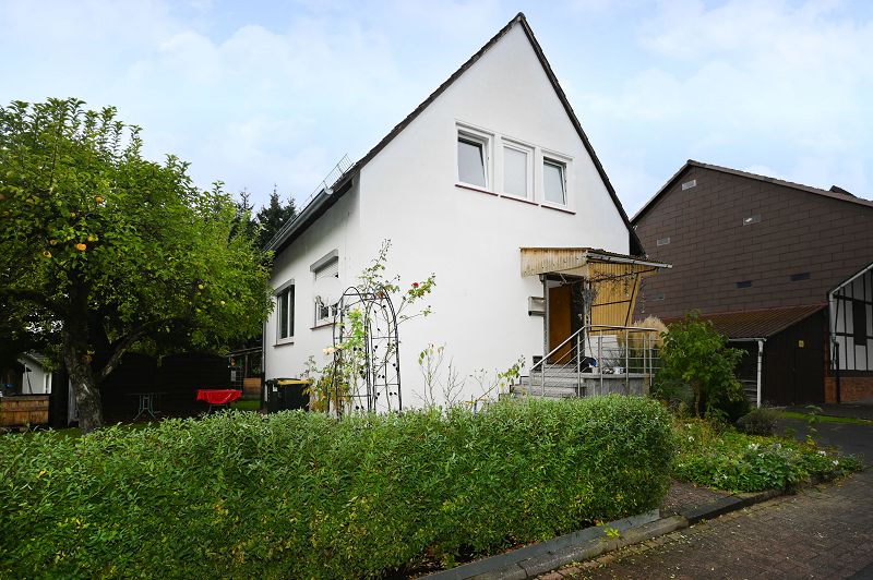 Einfamilienhaus zum Kauf 260.000 € 4 Zimmer 90 m²<br/>Wohnfläche 833 m²<br/>Grundstück Nieste 34329