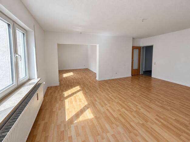 Wohnung zur Miete 900 € 5 Zimmer 105 m² 1. Geschoss Wehrda Marburg 35041