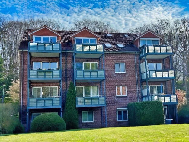 Wohnung zum Kauf provisionsfrei 285.000 € 3 Zimmer 82 m² Dachgeschoss, 2. Geschoss frei ab sofort Dorfstraße Mönkeberg 24248