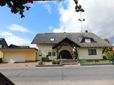 Mehrfamilienhaus zum Kauf 699.000 € 10 Zimmer 280 m² 813 m² Grundstück frei ab sofort Großwallstadt 63868