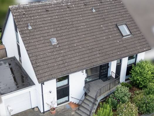 Einfamilienhaus zur Miete 2.950 € 8 Zimmer 221 m² 408 m² Grundstück Großburgwedel Burgwedel 30938