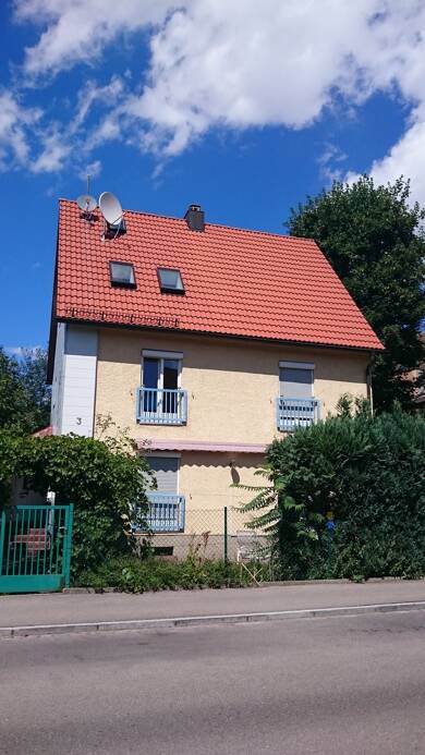 Einfamilienhaus zur Miete 2.200 € 7 Zimmer 120 m² 250 m² Grundstück Haunstetten - Nord Augsburg 86179