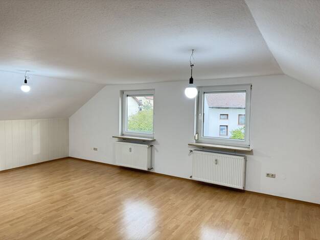 Wohnung zur Miete 550 € 3,5 Zimmer 83 m² 2. Geschoss Weisendorf 91085