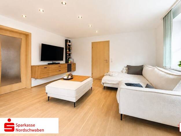 Einfamilienhaus zum Kauf 399.000 € 7 Zimmer 118 m² 207 m² Grundstück Ebermergen Harburg (Schwaben) 86655