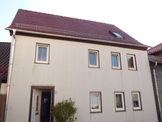 Reihenmittelhaus zum Kauf 46.000 € 5 Zimmer 110 m² 105 m² Grundstück Gehren Gehren 98694