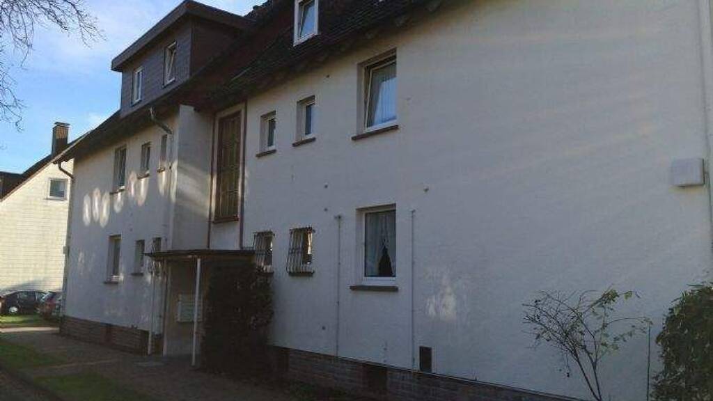 Wohnung zur Miete 550 € 3 Zimmer 74 m² 1. Geschoss frei ab sofort Annenstraße 3 Bad Pyrmont 31812