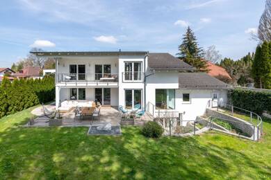 Einfamilienhaus zur Miete 5.610 € 5 Zimmer 257 m² 750 m² Grundstück frei ab 01.07.2025 Gräfelfing Gräfelfing 82166