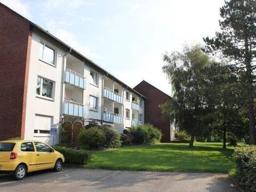 Wohnung zur Miete 690 € 3 Zimmer 69 m² EG Hermann-Tast-Straße 36 Husum 25813
