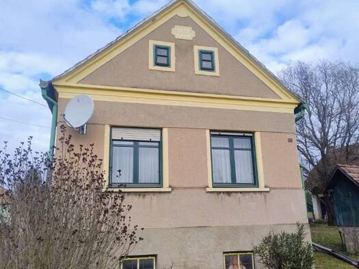 Bauernhaus zum Kauf 118.000 € 2 Zimmer 75 m² 2.989 m² Grundstück Kondorfa 9943