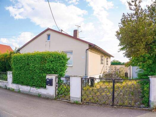 Einfamilienhaus zur Versteigerung 59.000 € 100 m² 678 m² Grundstück Wolfsiedlung 13 Brautlach Karlskron 85123