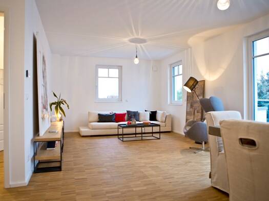 Wohnung zur Miete 1.853 € 4 Zimmer 195 m² 2. Geschoss frei ab 01.09.2026 Breiter Weg 5 Wedel 22880