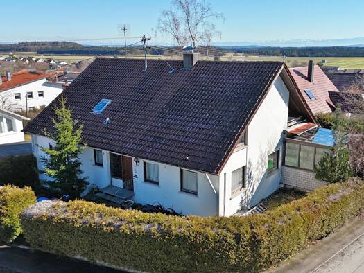 Einfamilienhaus zum Kauf 378.000 € 7 Zimmer 199 m² 658 m² Grundstück Neuhausen Neuhausen ob Eck 78579