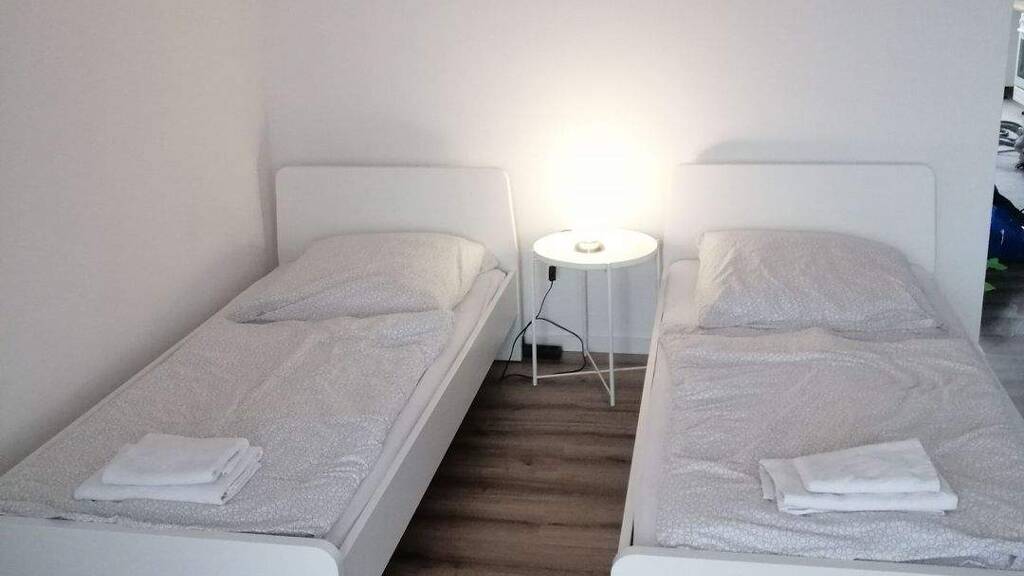 Studio zur Miete Wohnen auf Zeit 2.500 € 1 Zimmer 61 m² frei ab sofort Sieglar Troisdorf 53844