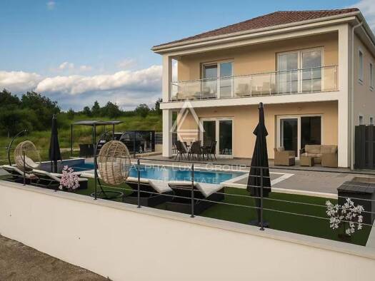 Haus zum Kauf 765.000 € 2 Zimmer 197 m² Grimalda, Cerovlje Cerovlje