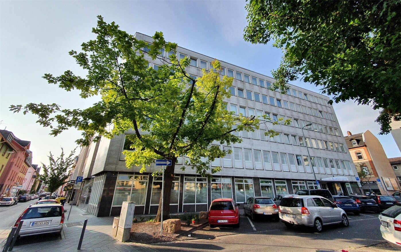 Bürofläche zur Miete 16 € 673 m²<br/>Bürofläche ab 172 m²<br/>Teilbarkeit Höchst Frankfurt am Main 65929