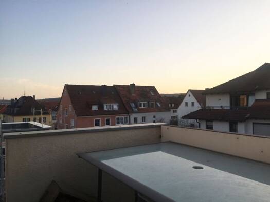 Studio zur Miete 750 € 2 Zimmer 60 m² 2. Geschoss frei ab 01.05.2026 Frauenland Würzburg 97074