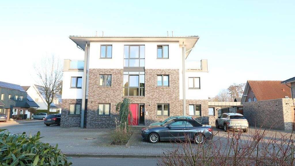 Haus zum Kauf 950.000 € 15 Zimmer 330 m² 611 m² Grundstück Essen 49632