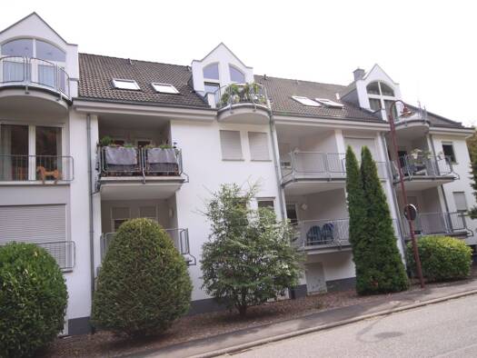 Wohnung zur Miete 300 € 1 Zimmer 38,5 m² 3. Geschoss frei ab 01.10.2026 Burgen 56332