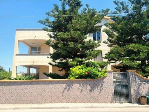 Einfamilienhaus zum Kauf 700.000 € 12 Zimmer 500 m² 1.000 m² Grundstück Lama/Taranto 74122