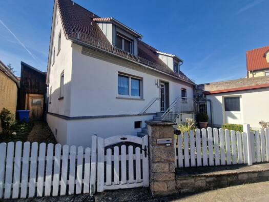 Einfamilienhaus zum Kauf provisionsfrei 300.000 € 3 Zimmer 101 m² 258 m² Grundstück Schernauer Weg 3 Bibergau Dettelbach 97337