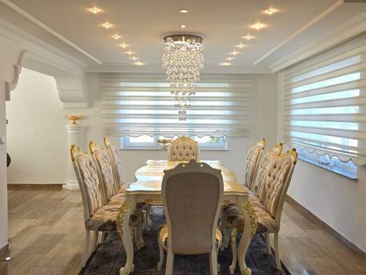 Haus zum Kauf 1.999.000 € 6 Zimmer 576 m² Grundstück Obere Hauptstraße Lanzendorf 2326