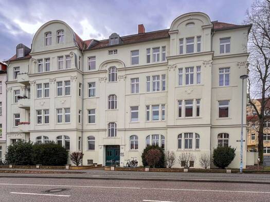 Wohnung zur Miete 900 € 3 Zimmer 104 m² Geschoss 3/4 frei ab sofort Stadtfeld Ost Magdeburg 39108