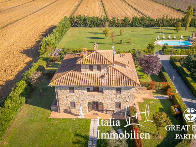Bauernhaus zum Kauf 980.000 € 19 Zimmer 411 m² 2.000 m² Grundstück Cortona 52044