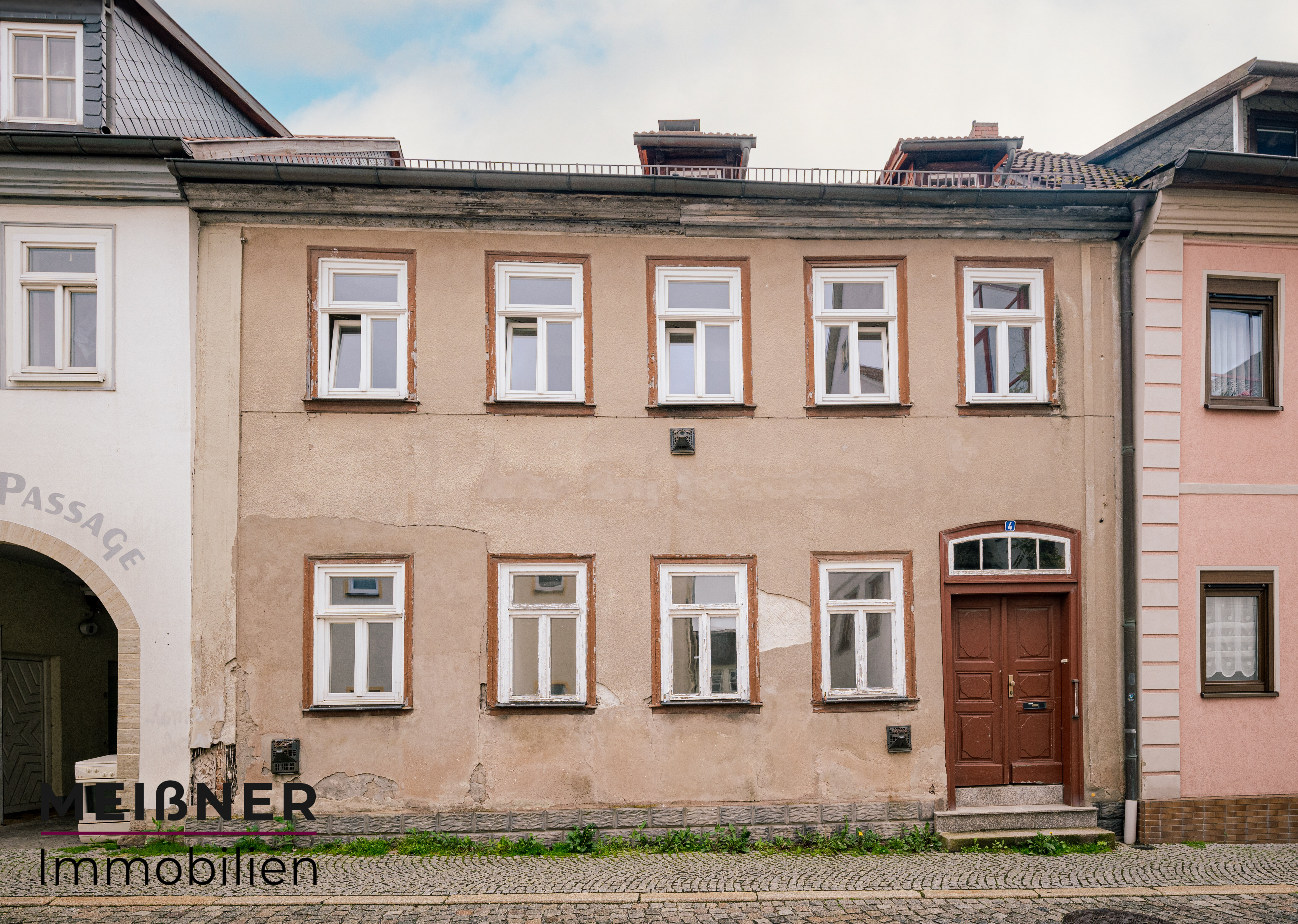 Mehrfamilienhaus zum Kauf 50.000 € 8 Zimmer 154 m²<br/>Wohnfläche 92 m²<br/>Grundstück ab sofort<br/>Verfügbarkeit Hildburghausen Hildburghausen 98646